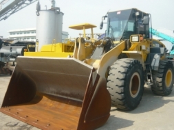 รถตักล้อยาง Komatsu WA320-5 รถนำเข้าจากญี่ปุ่น ยังไม่ผ่านการใช้งานในไทย