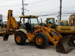 ขาย รถตักหน้าขุดหลัง JCB 215S สภาพสวย นำเข้าจากประเทศสหรัฐอเมริกา 2 เพลา 4x4 92 แรงม้า ไม่เคยผ่านการ