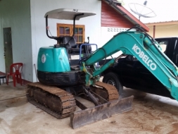 ขายรถขุดเล็ก Kobelco 25SR  เครื่องยนต์ยันม่าร์ 3 สูบ ราคา 208,000 บาท