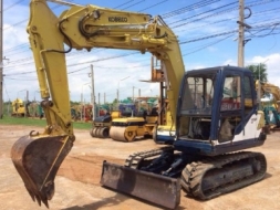 ขายรถแบคโฮ KOBELCO SK60 (MARK3) เครื่อง ISUZU 4 สูบ คอลโทรลสั้น ปั้มนิ้ว สภาพสวย นำเข้าจากญี่ปุ่น มี