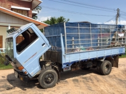 isuzu 110 คันงามเล่มพร้อมโอน320,000ลดได้ลดเลยโทรมาครับ