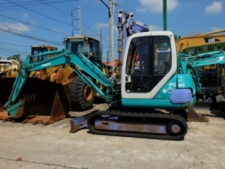 ขาย รถขุดเล็ก KOMATSU PC40-7 เก่านอกเดิมๆ 380,000 TEL : 087-0339334 (อ็อฟ)