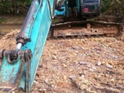 ขายรถแบคโฮ KOBELCO sk 200-5 ไฟฟ้าครบช่วงล่างดีเอกสารเล่มทะเบียนราคา 800,000