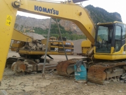 KOMATSU  200-8 ขายถูก ตามสภาพ ด่วน