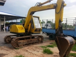 ขายแบคโค KOMATSU PC80-2 เครื่องดีมาก ช่วงล่างดี เอวแน่น ทำงานเร็ว สภาพพร้อมใช้งาน สนใจโทร 090-858822