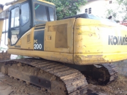 ขายถูก รถแบคโฮ KOMATSU PC 200-7 เดิมๆพร้อมใช้เอกสารทะเบียน