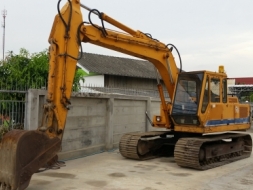 ขายราคาพิเศษรถแบคโฮ K905 ยีห้อ KOBELCO รถเก่านอก ไม่เคยผ่านการใช้งานในไทย