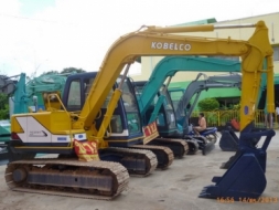 ขายรถขุด  KOBELCO SK60-1 มาคทรี  มีหลายคัน