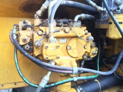 CAT320C