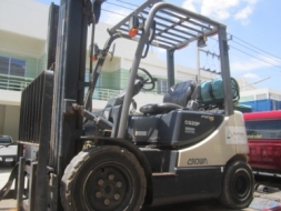 ราคาใหม่ CROWN Fork-Lift ติดแก๊ส LPG รับโหลด 2.5 ตัน สูง 3 เมตรกว่า ถ่ายของเหลวใหม่ ซื้อมือหนึ่งมา 7