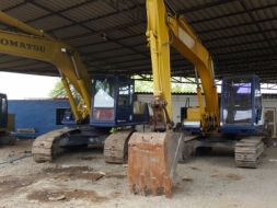 ขาย แบคโฮ Komatsu