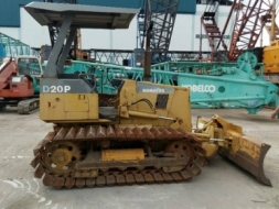 ขายรถดันดิน KOMATSU D20P-7 สนใจติดต่อ หนึ่ง 061-4194021