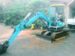 ขายKOBELCO SK30UR พร้อมใช้งาน ติดต่อได้ที่คุณ อ๊อฟ พิจิตร 086-737-9991