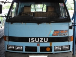 **ขาย 6ล้อ ISUZU NKR 110 สภาพแจ่ม ทะเบียนพร้อมโอน**