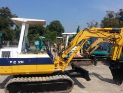 ขายด่วน KOMATSU PC 20-6 สภาพสวยมากพร้อมใช้ นำเข้าจากญี่ปุ่น 090-986-2521 อ๊อบ