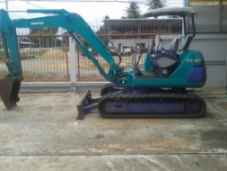 ขายแบคโฮ ยี่ห้อ  KOMATSU PC40-7