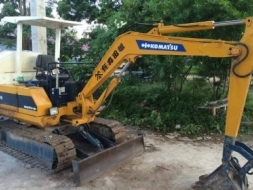 รถแบคโฮ KOMATSU PC15-2