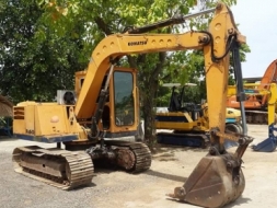 KOMATSU PC60