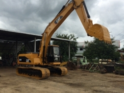 ขาย CAT 320 V2 ทะเบียนพร้อม มีไลน์หัวกระแทก ราคา 950000 บาท