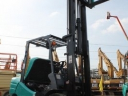 ขาย รถยก Forklift Feeler ใหม่ Diesel 2.5 Ton เครื่องยนต์  Isuzu