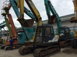 Kobelco SK120-1 มาร์คทรี ใบแทร็คใหญ่ นำเข้าจากญี่ปุ่น สภาพพร้อมใช้ ขายถูกครับ