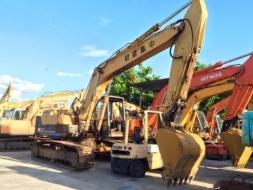 KOMATSU PC220-3 ราคา 850,000 บาท รถเก่านำเข้าจากญี่ปุ่นไม่เคยใช้งานในไทย&nbsp; สภาพพร้อมลุยงาน เอกสา