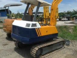 ขายรถขุด KOMATSU PC20-5. เก่านอกไม่เคยใช้งายในไทย