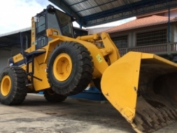 ขายรถตักล้อยาง KOMATSU WA300-1 (สภาพดี ราคาถูก)