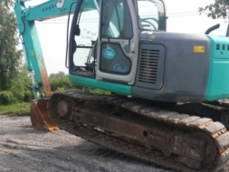 ขายรถแบคโฮเก่านอกจากญี่ปุ่น kobelco sk 135 yy04 สนใจโทรสอบถาม 092-3309229 อี๊ด