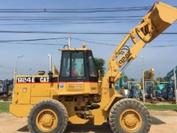 ขายรถตักล้อยาง CAT 924E สภาพสวยพร้อมใช้ นำเข้าจากญี่ปุ่น มีVDOการทำงานให้ชมครับ