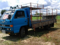 ISUZU NKR 100 แรง เพาเวอร์ กะบะยาว 4.3 มตร