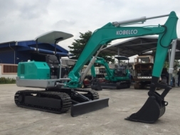 รถขุด KOBELCO SK032 นำเข้า มือสองญี่ปุ่น ทำสีใหม่