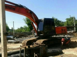 พิเศษ 425,000 Hitachi Ex200-3 เอวหลวม โช่พอได้ เครื่องดี ไฟฟ้าตัด เอกสารสัญญาชื้อขาย