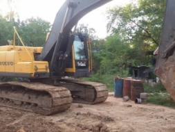 Volvo EC210B. พร้อมใช้งาน