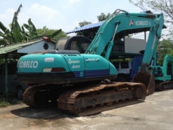 +++ ขายรถแบคโฮ  KOBELCO PC200   (MARK 5)  รถสภาพดี  พร้อมใช้งาน  สนใจรายละเอียดคุยได้ครับ โทร. 081-6