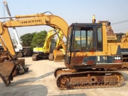 KOMATSU PC60-5 ราคา 700,000 บาท  รถนอกนำเข้าจากญี่ปุ่นพร้อมใช้งาน&nbsp; เอกสารแจ้งจำหน่ายใบอินวอย