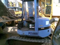 ต้องการขายรถแบคโฮยี่ห้อ komatsu-pc50uu-1 รถนำเข้าจากญี่ปุ่น