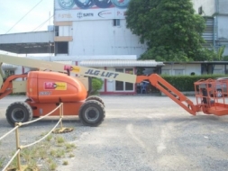 ขายรถกระเช้า JLG บูมศอก 600AJ สูง 18.46 เมตร  มือสอง ปรับสภาพแล้ว พร้อมใช้งาน ราคาถูกสุดๆ