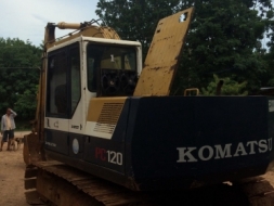 KOMATSU 120-5 รถพร้อมใช้ เครื่องดี ช่วงล่างใช้ได้