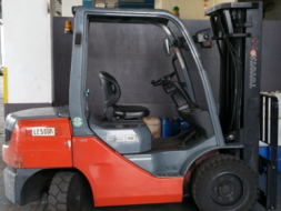 จำหน่ายรถ Forklift Toyota 3.0 ตัน ดีเซล 8FD30 (นำเข้า) เสาเข้าตู้ 4.7 เมตร + Side Shift คุณภาพเยี่ยม