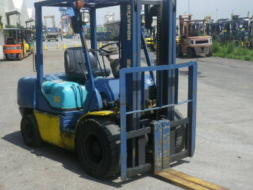 จำหน่ายรถ Used Forklift นำเข้าญี่ปุ่น Komatsu 3 ตัน รุ่น 12 FD30C-12 ดีเซล เกียร์ธรรมดา เสา 3 เมตร