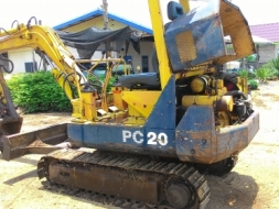 ขายครับ komatsu pc 20 - 6  ปั่มใหม่แรง เครื่องดี ระบบครอนโทนดี มีรายกะแทกครนกรีด