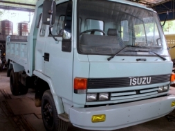 ขาย 6 ล้อดั้ม ISUZU ROCKY 175 แรง