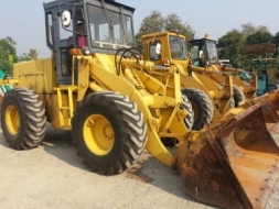 ลดราคาสุดพิเศษ รถตัก Komatsu 515 นำเข้าจากญี่ปุ่น 090-986-2521 อ๊อบ