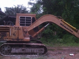 ขายด่วนรถแม็คโคร KOMATSU PC60-1 250,000 (เฉพาะตัวรถ) ราคาต่อรองได้