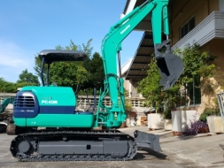 ขาย รถขุด KOMATSU รุ่น PC40R-8- มือสองญี่ปุ่น แทร็กเหล็กสวย สลักแน่น ทั้งคัน สวยพร้อมใช้งาน มือถือ/L