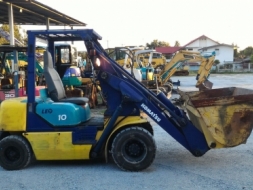 รถตักเอนกประสงค์ ราคาย่อมเยาว์ KOMATSU SD10C-5 เครื่องดีเซล โทร.090-986-2521 อ๊อบ