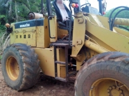 รถตัก KOMATSU 515 (เก่าญี่ปุ่น)