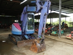 ขายรถขุด BACKHOE  KOMATSU PC50-2E พร้อมใช้งาน