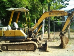 KOMATSU PC30 รุ่น 5 (รุ่นมหานิยมครับ)